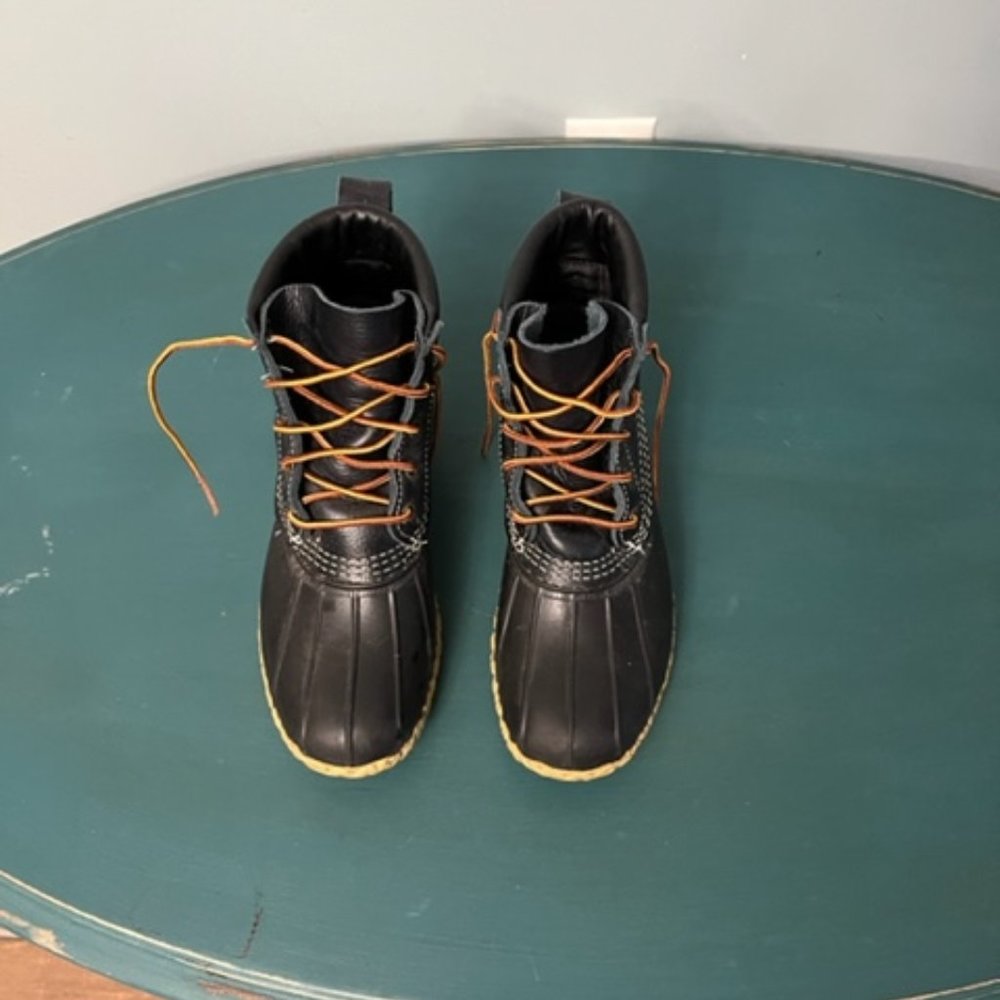 LL BEAN - Women's ALL WEATHER  Bean Boots (size 9)